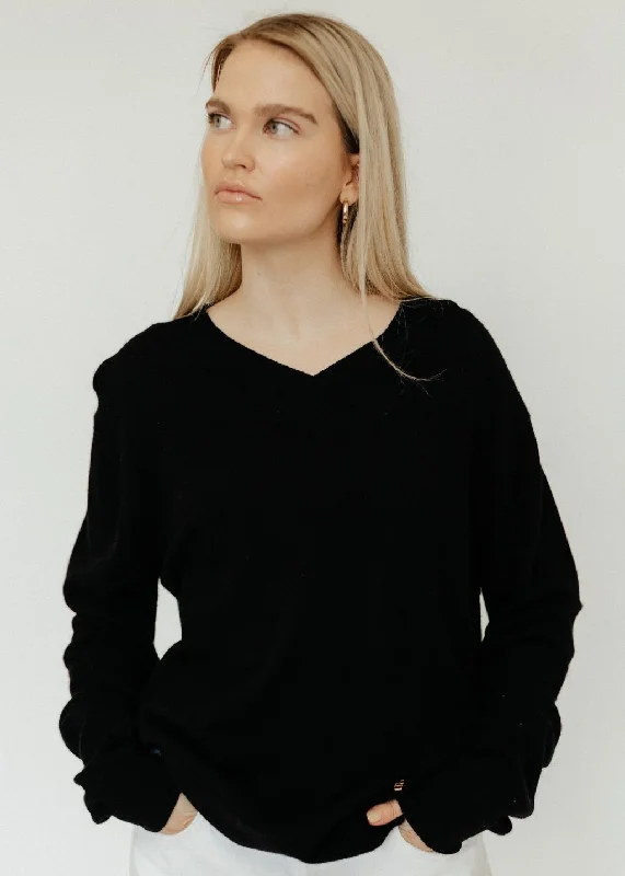 Running Knit TopsÉterne Clive Cashmere Sweater in Black